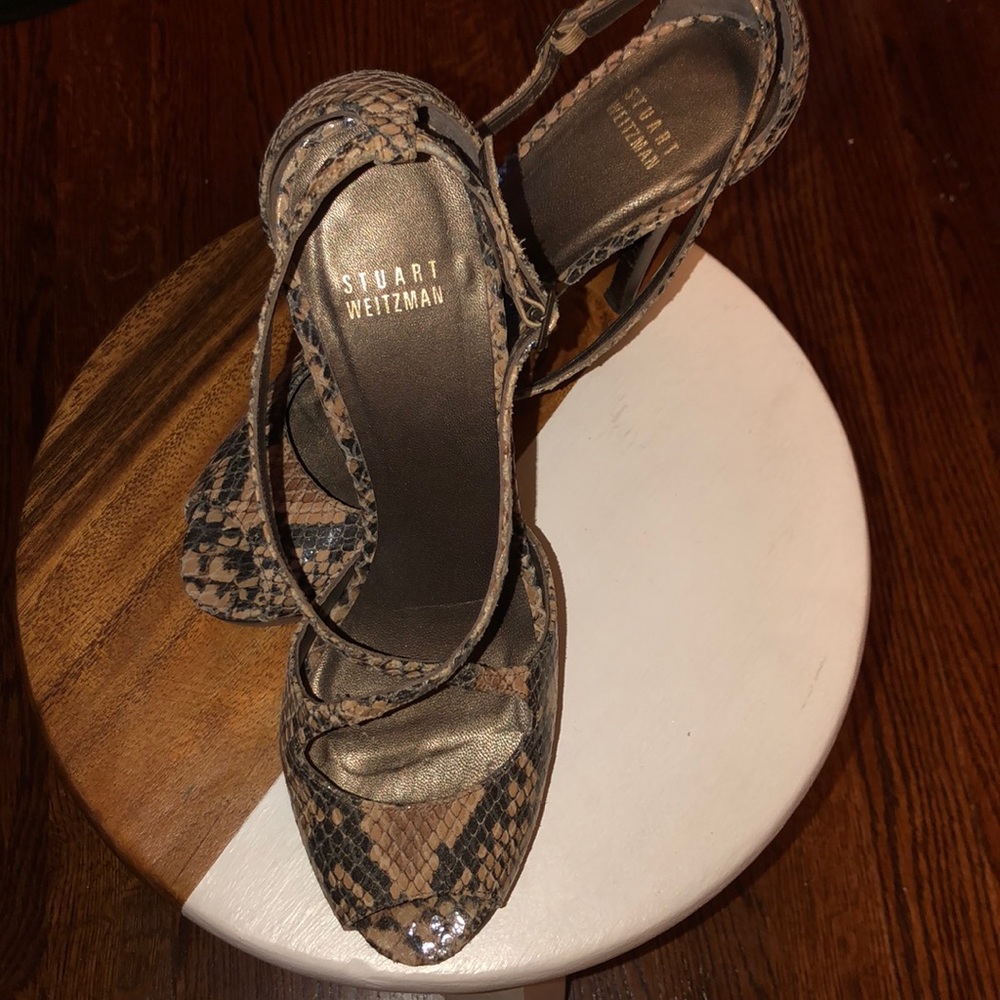 💘 SOLD Stuart Weitzman Snakeskin Sandals